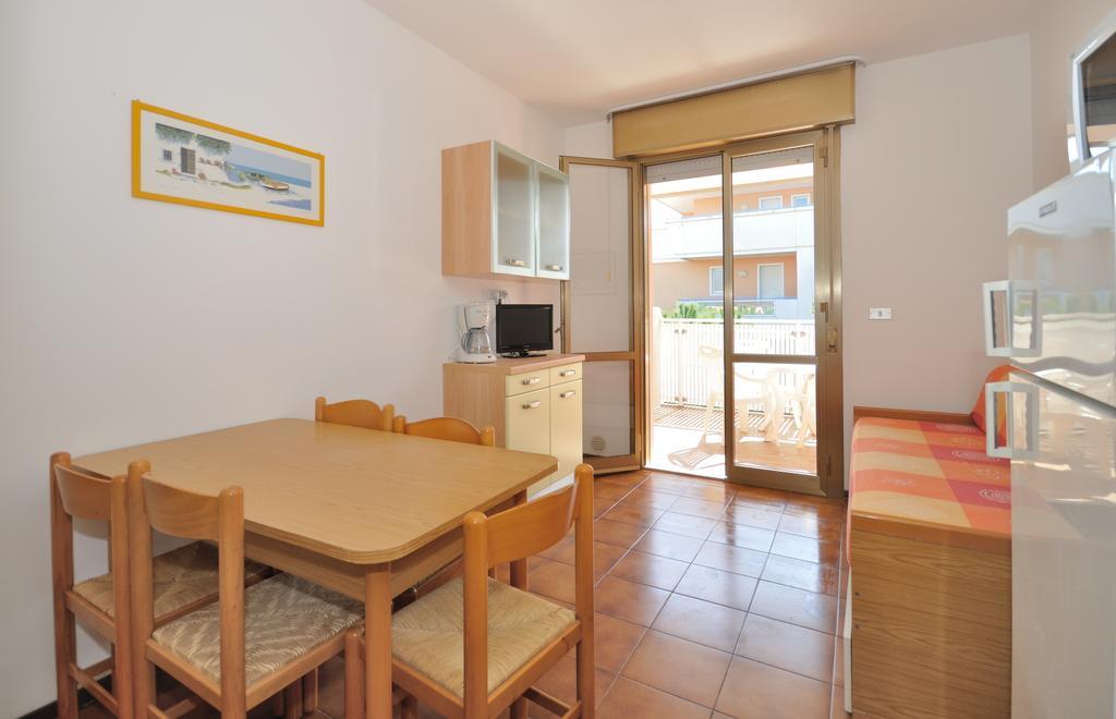 Condominio Tiepolo Bibione Exterior photo